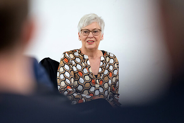 Referentin: Dr. Anne-Kathrin Reif.