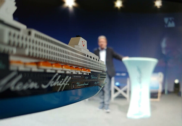 Digitaler Club-Abend: Marketing-Club Bergisch Land und Mein Schiff von TUI-Cruises.