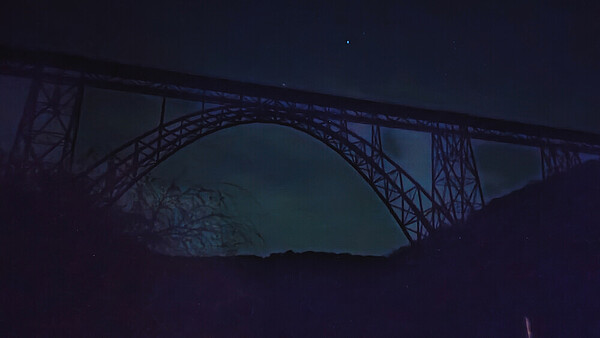 Münstener Brücke bei Nacht.